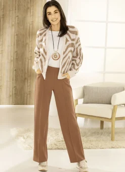 Hose in modischer Weite