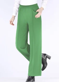 Hose in modischer Weite