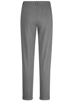 Hose mit rückwärtigem Dehnbundeinsatz