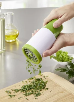 Im Handumdrehen frisch gehackte Kräuter