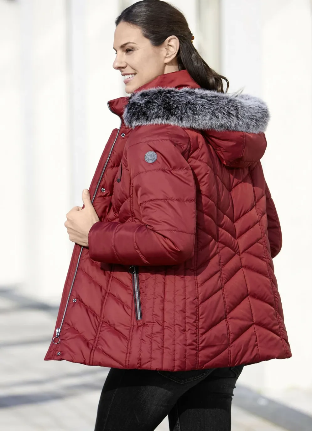 Jacke mit abnehmbarem Kunstpelz-Besatz