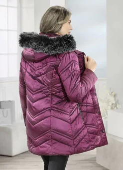 Jacke mit abnehmbarer Kapuze