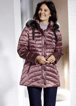 Jacke mit abnehmbarer Kapuze