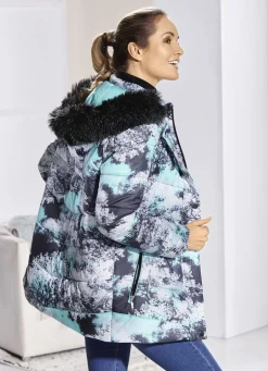 Jacke mit abnehmbarer Kapuze