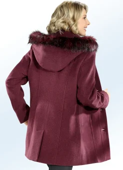 Jacke mit abnehmbarer Kapuze