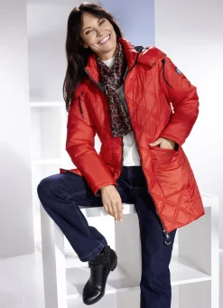 Jacke mit abnehmbarer Kapuze