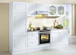 Küchenprogramm mit profilierter Front