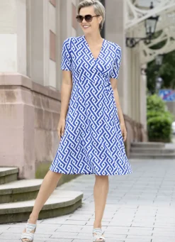 Kleid in raffinierter Wickeloptik