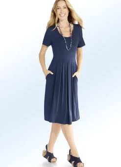 Kleid in Schlupfform