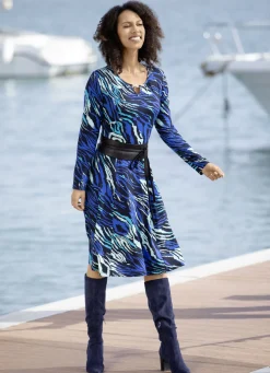 Kleid in Schlupfform