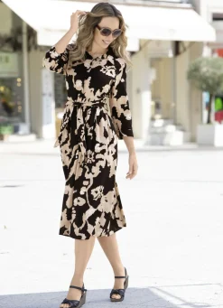 Kleid mit Bindegürtel