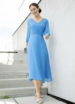 Kleid mit feinen Zierkugeln