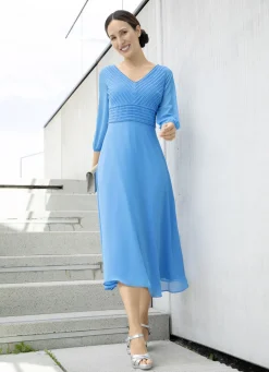 Kleid mit feinen Zierkugeln