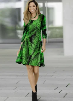 Kleid mit Palmenblatt-Motiv