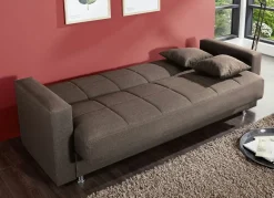 Klick-Klack-Sofa mit Dekokissen