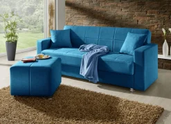 Klick-Klack-Sofa mit Hocker und Dekokissen
