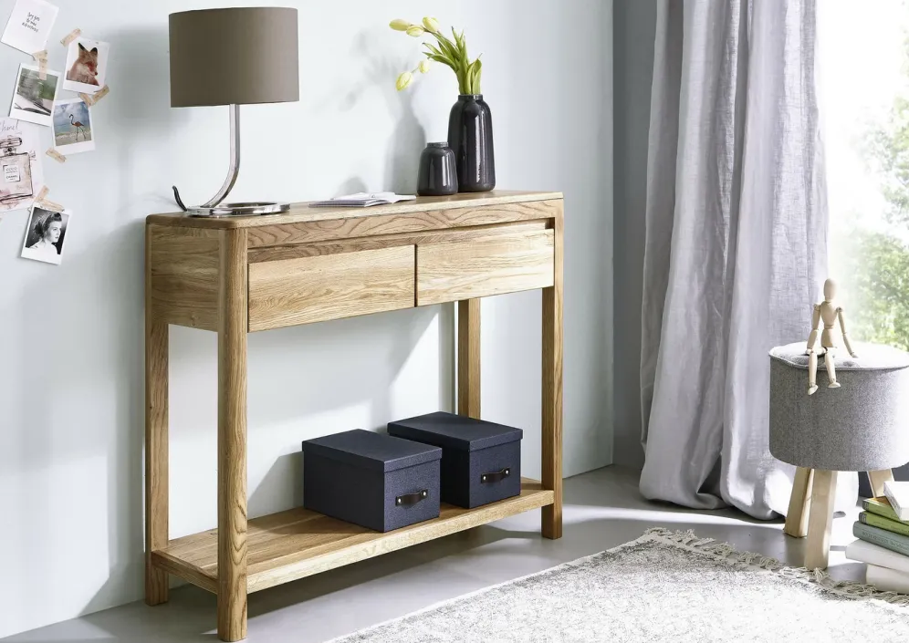 Konsolentisch aus Massivholz in geölter Ausführung