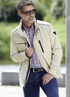 Kurzjacke von „Redpoint“