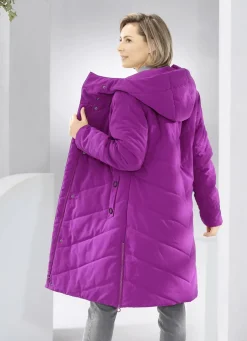 Kurzmantel aus recycelten Fasern