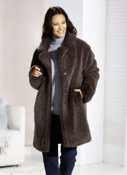 Kurzmantel aus Teddyplüsch