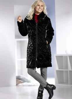 Kurzmantel in topaktueller Lackoptik