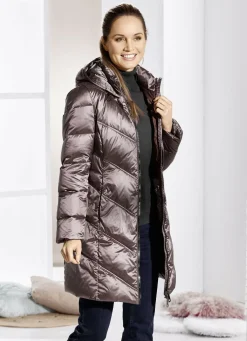 Kurzmantel mit fester Kapuze