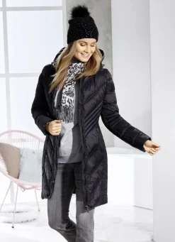 Kurzmantel mit fester Kapuze