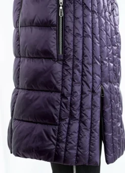 Kurzmantel mit Längssteppung seitlich