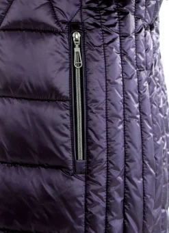 Kurzmantel mit Längssteppung seitlich