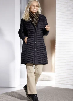 Kurzmantel mit praktischem Beutel