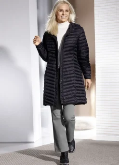 Kurzmantel mit praktischem Beutel