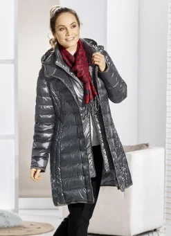 Kurzmantel mit seitlicher Längssteppung