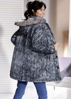 Longjacke mit abnehmbarer Kapuze