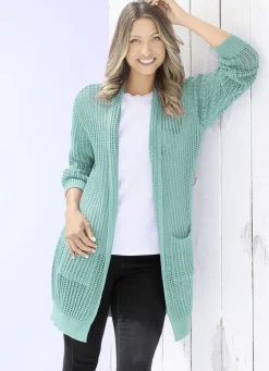 Long-Strickjacke in streckender Streifenoptik