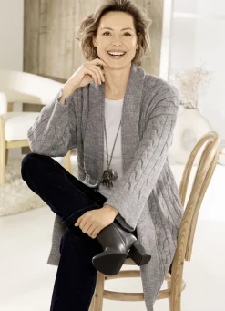 Long-Strickjacke mit Zopfmuster