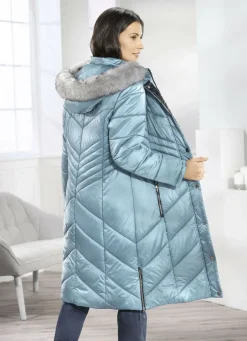 Mantel mit abnehmbarer Kapuze