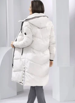 Mantel mit fester Kapuze