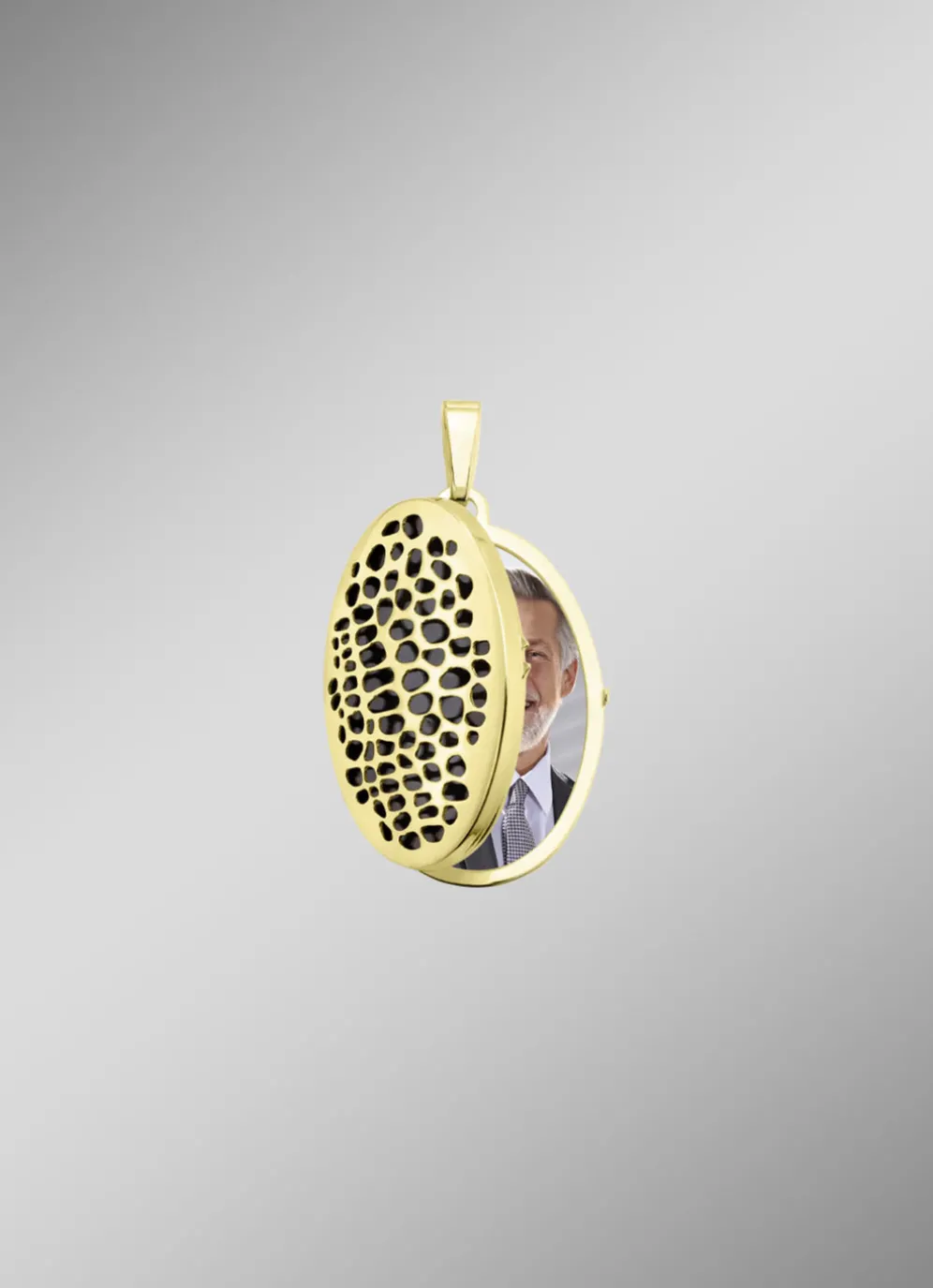 Medaillon mit Leopardenmuster