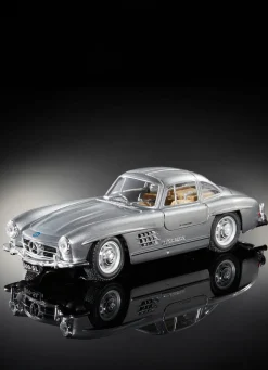 Mercedes-Benz 300SL als Metallspritzgussmodell