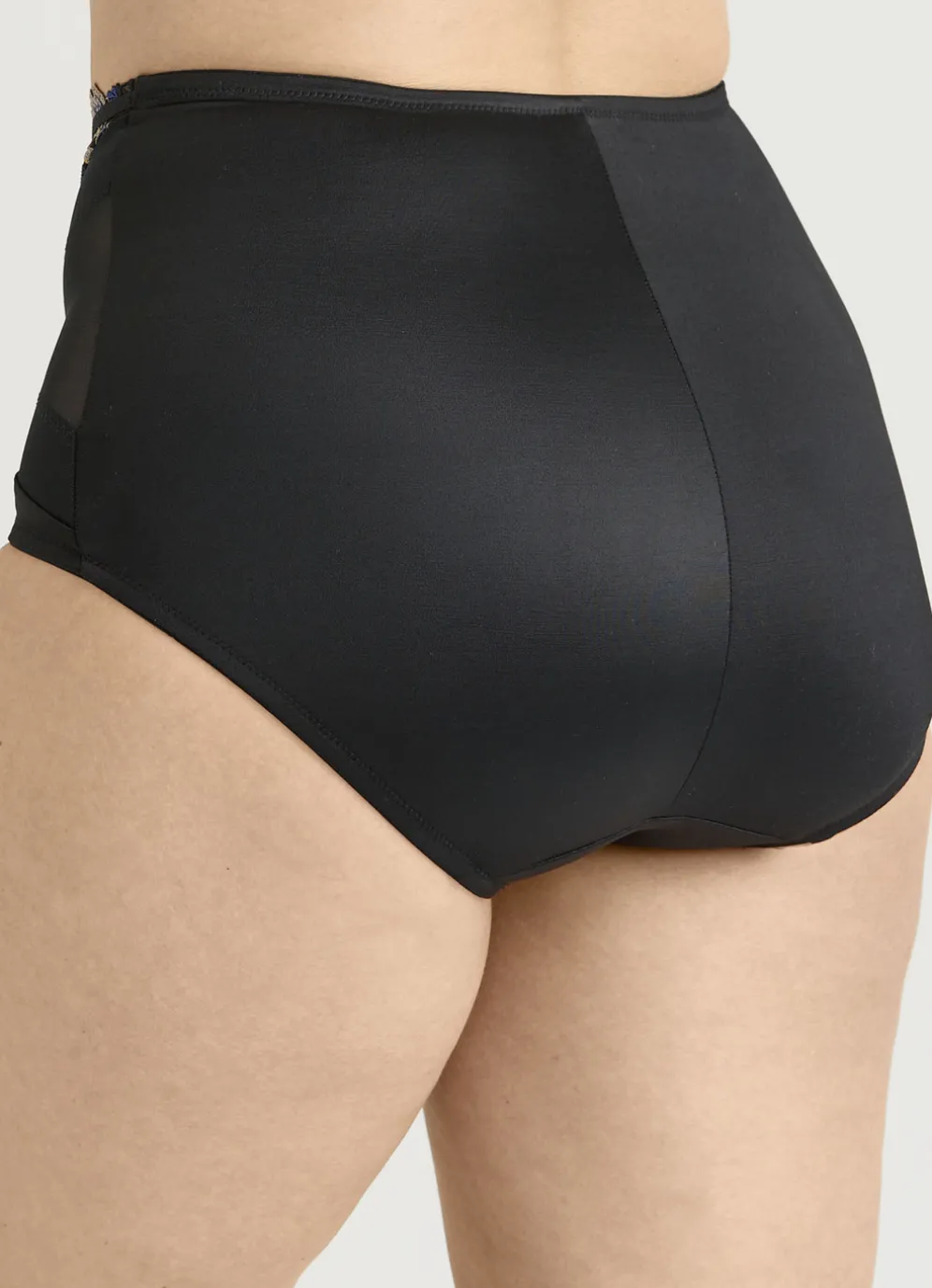 Miss Mary Miederslip mit effektvoller Tüllstickereispitze