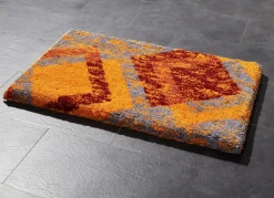 Moderne Badgarnitur aus dem Hause Grund