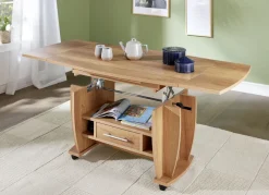 Moderner Couchtisch auf Rollen