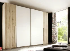 Moderner Schwebetüren-Schrank