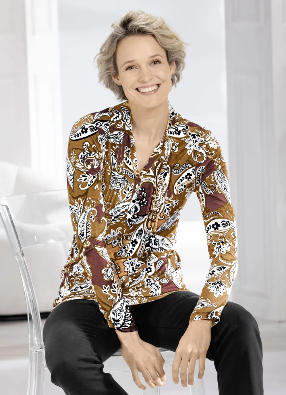 Poloshirt mit Biesenverarbeitung in 2 Farben