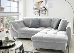 Polsterecke mit Dekokissen