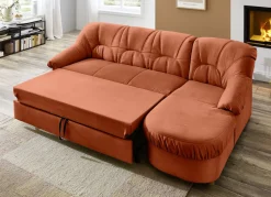 Polstermöbel in verschiedenen Bezugsvarianten