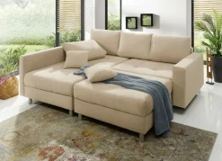 Polstermöbel mit Hocker und Kissen