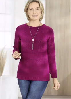 Pullover mit aufwendiger Rundpasse