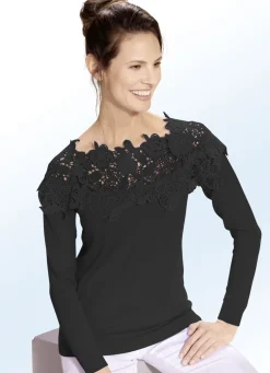 Pullover mit edlem Spitzenbesatz