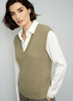 Pullunder mit überschnittener Schulter